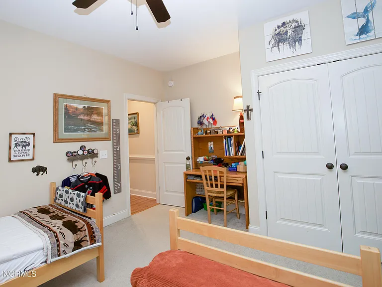 237 Rothbury Dr — Photo 46