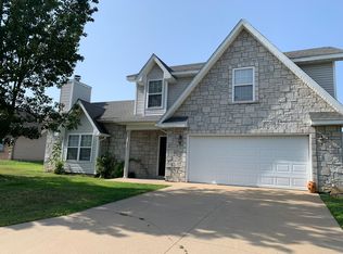 2027 Marigold, Carthage, MO 64836