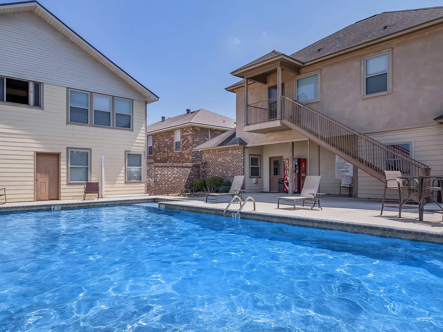 Garden Heights Apartments — Photo 4