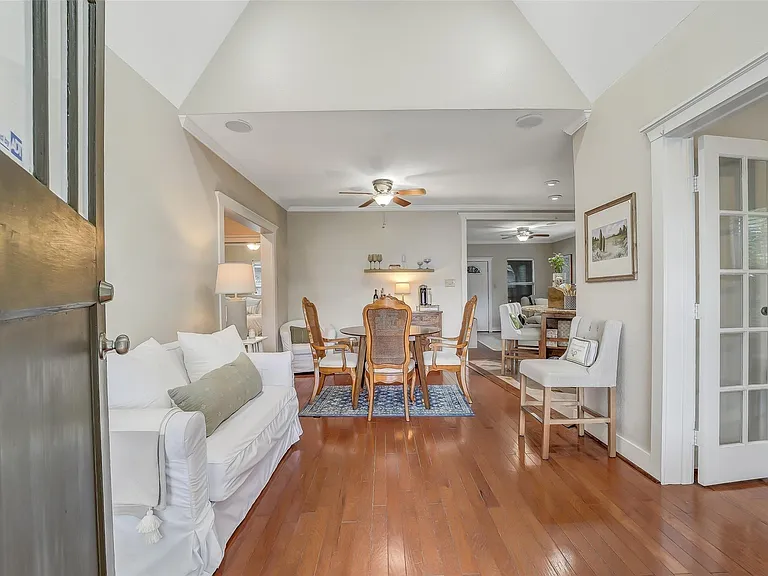 203 Northwood St — Photo 5