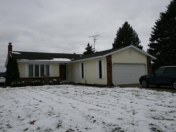 3rd image of 61958 W Shore Dr