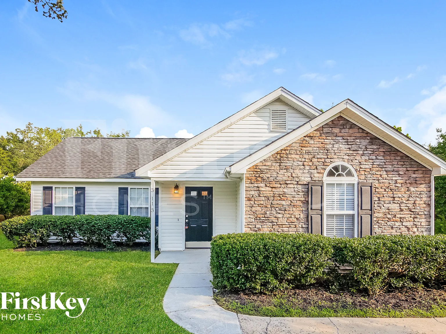 3 bed, 2.0 bath, 1200 sqft, $1,930 — Photo 1