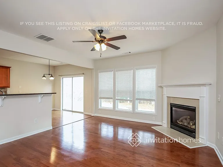 5620 Crestwick Way — Photo 4