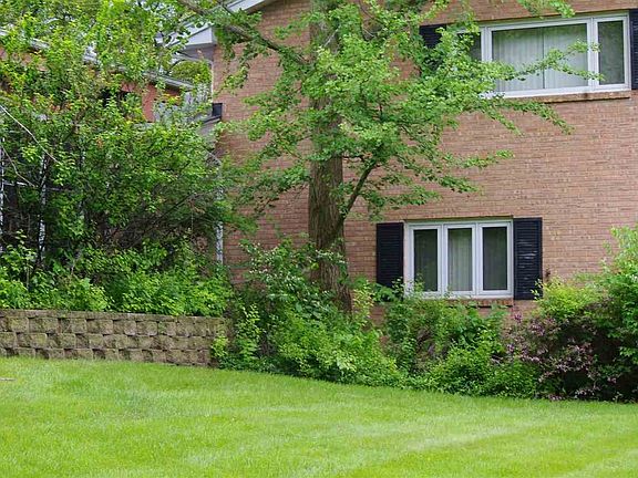 3rd image of 2208 Jonquil Pl