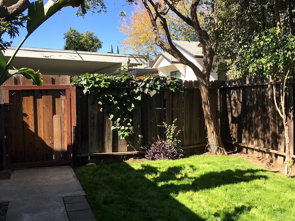 1st image of 13828 Califa St