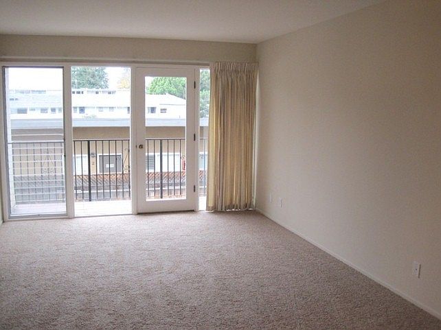 2nd image of 205 Monte Diablo Ave APT 5B
