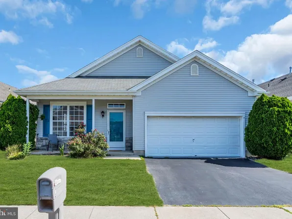 4 Quail Rd, Barnegat, NJ 08005