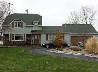 5272 Yankee Rd, Saint clair, MI 48079
