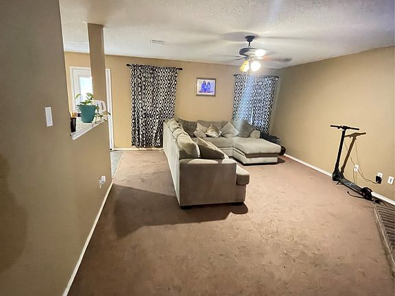 4th image of 1222 McMillan Dr