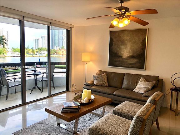 4th image of 19101 Mystic Pointe Dr APT 210