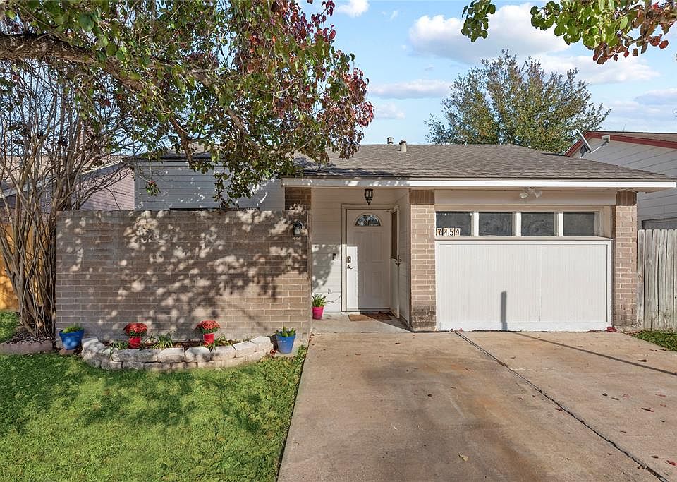 1st image of 7154 Village Lake Dr