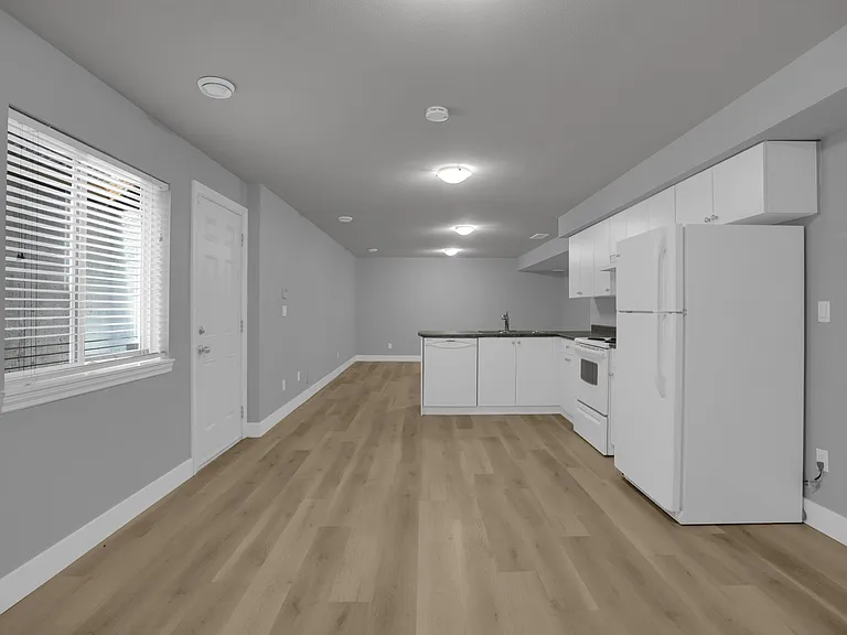 16459 59a Ave #BASEMENT — Photo 6