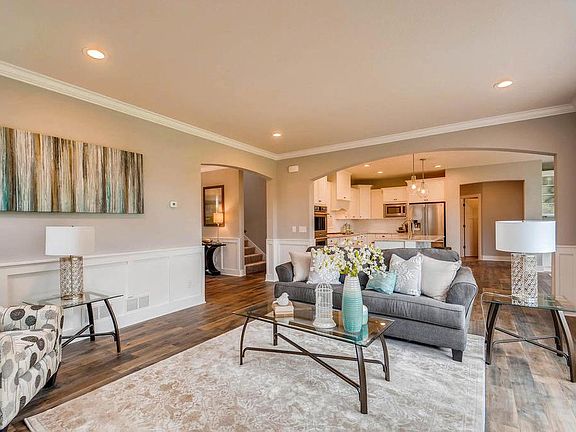5th image of 831 Cheri Ln