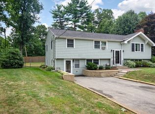 34 Keans Rd, Burlington, MA 01803