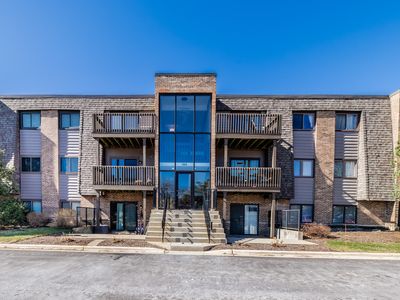 1440 Stonebridge Cir APT J7, Wheaton, IL, 60189