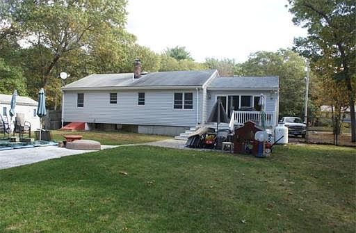 3rd image of 58 Beaver Ln