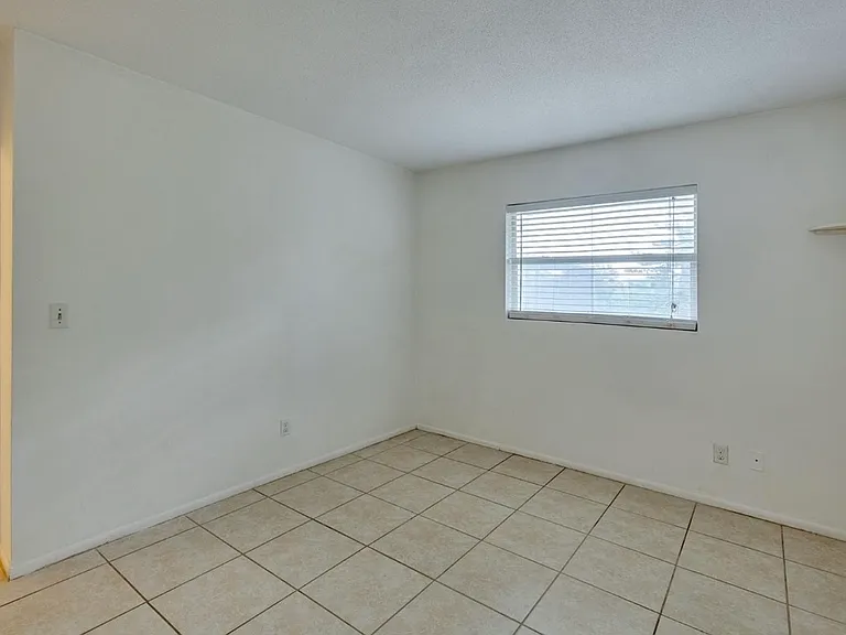 5031 34th St W — Photo 11