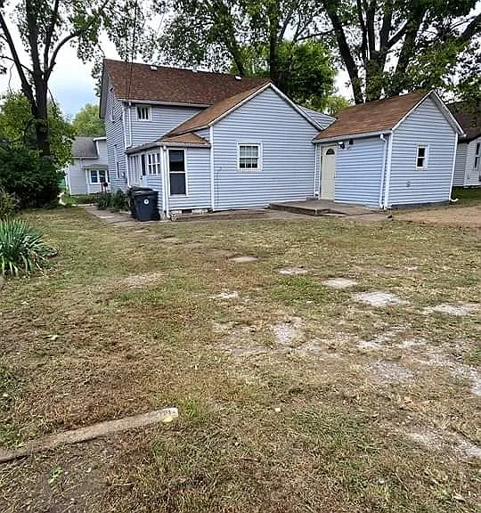 406 Saint Julian St — Photo 2
