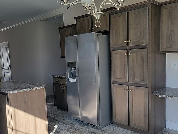 5th image of 4 Orlando Dr