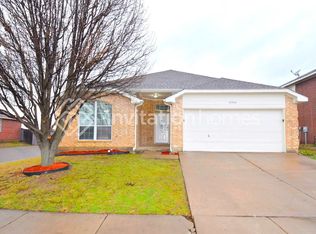 6704 Snapdragon Ln, Arlington, TX 76002