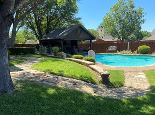 122 Hummingbird Ln, Justin, TX 76247