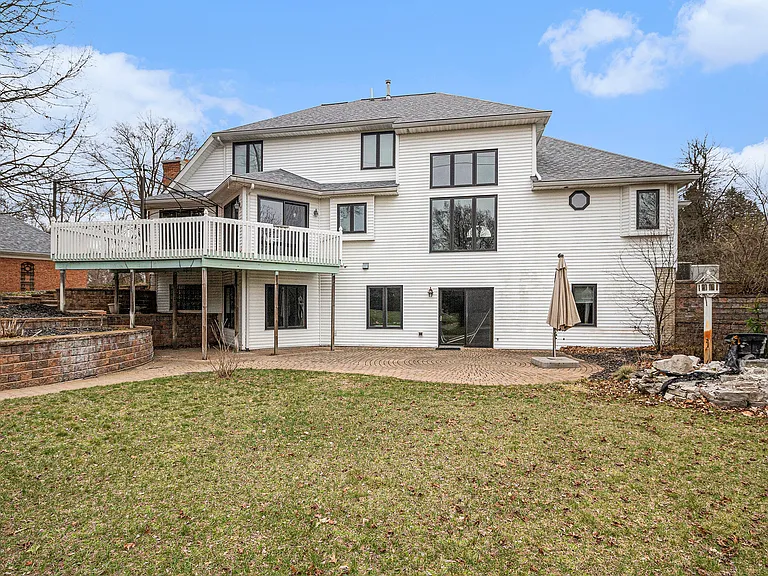 936 Beaver Crossing Ln — Photo 2