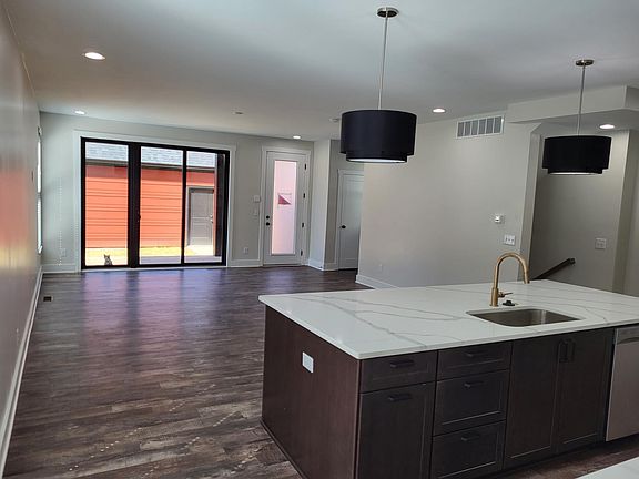 3rd image of 2028 Yandes St