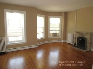 1308 Sherman Ave APT 2S, Evanston, IL 60201