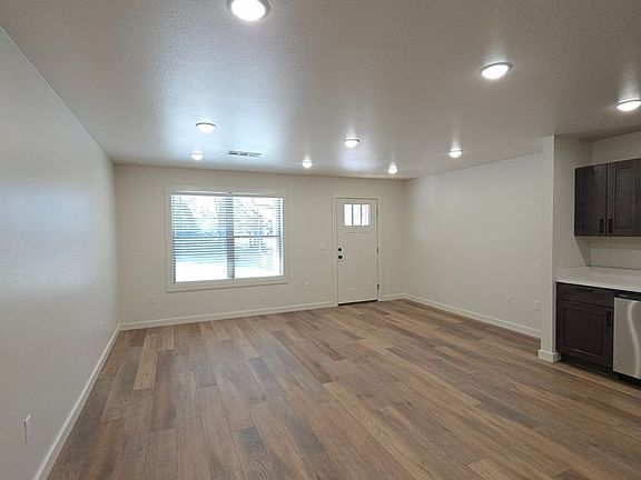 2nd image of 703 W 12th St #A