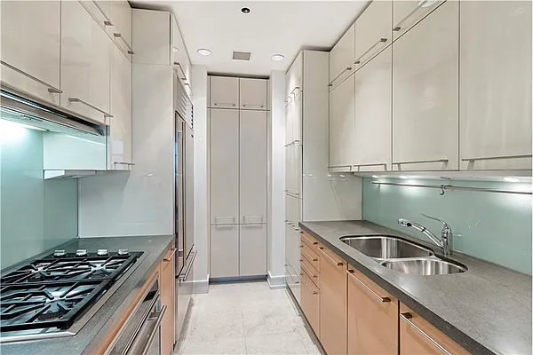 Sold by Joanna Cutler Real Estate | media 7