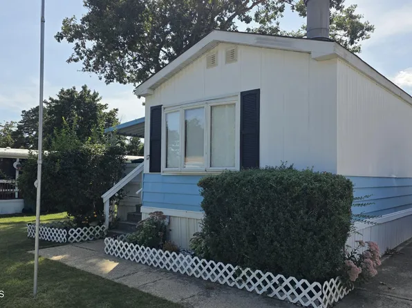 17 Nancy Lane, Barnegat, NJ 08005