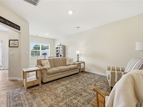 5th image of 1365 Isley Ln
