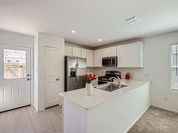 206 Sambre St, Kyle, TX