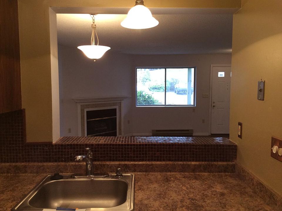 Living room with fireplace