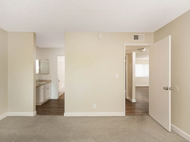 4875 Manzanita Ave #44 — Photo 8