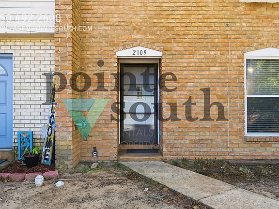 2nd image of 2109 Langley Ave