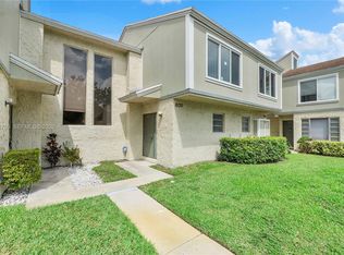 Sandpebbles Townhouse, Tamarac, FL 33321