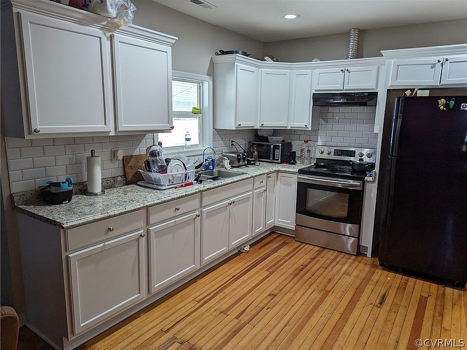 2nd image of 2616 Lochaven Blvd