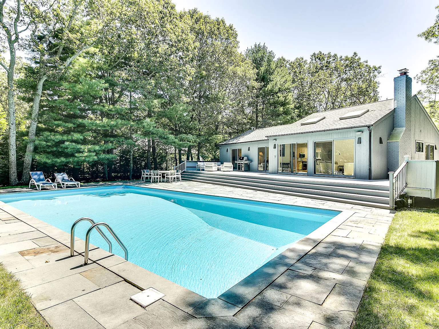Newly Renovated In East Hampton Village Fringe! — Photo 1