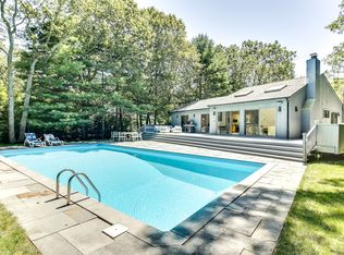 23 Wooded Oak Ln, East Hampton, NY 11937