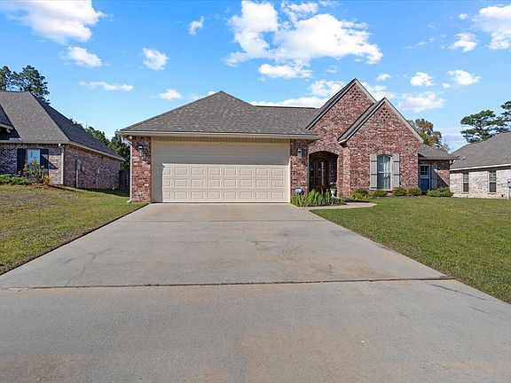 2nd image of 26 W Cadbury Ln