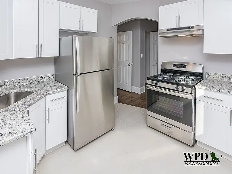 7800 S. Sangamon St — Photo 1