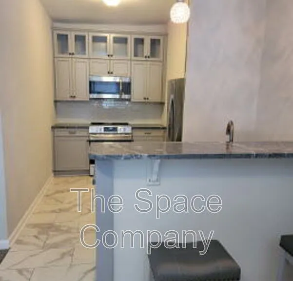 98 San Souci St #B — Photo 2