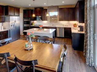 8393 Shire Trl, Woodbury, MN 55129