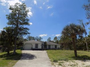 390 35th Ave NE, Naples, FL 34120