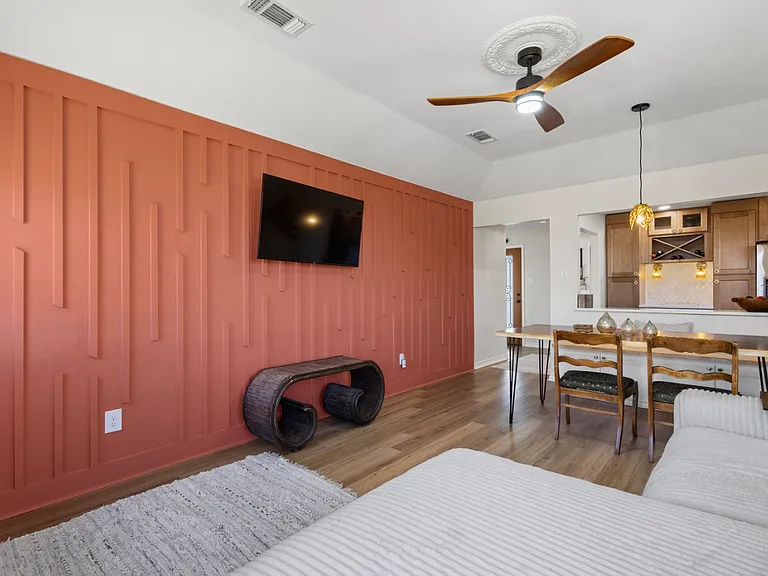 411 N Arizona Dr — Photo 18