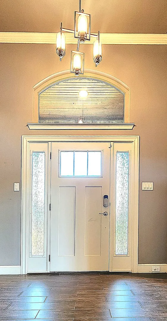 Stunning 4/3/2 With A Bonus Room In Cooper Isd — Photo 3