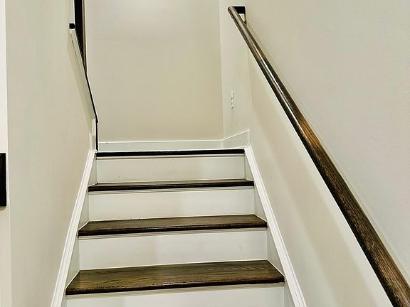 4th image of 14049 Sunrise Valley Dr Unit 7P