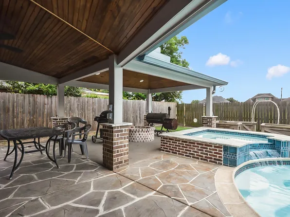 1610 Seminole St, Deer Park, TX 77536