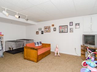81 Washington Ln, Westminster, MD 21157
